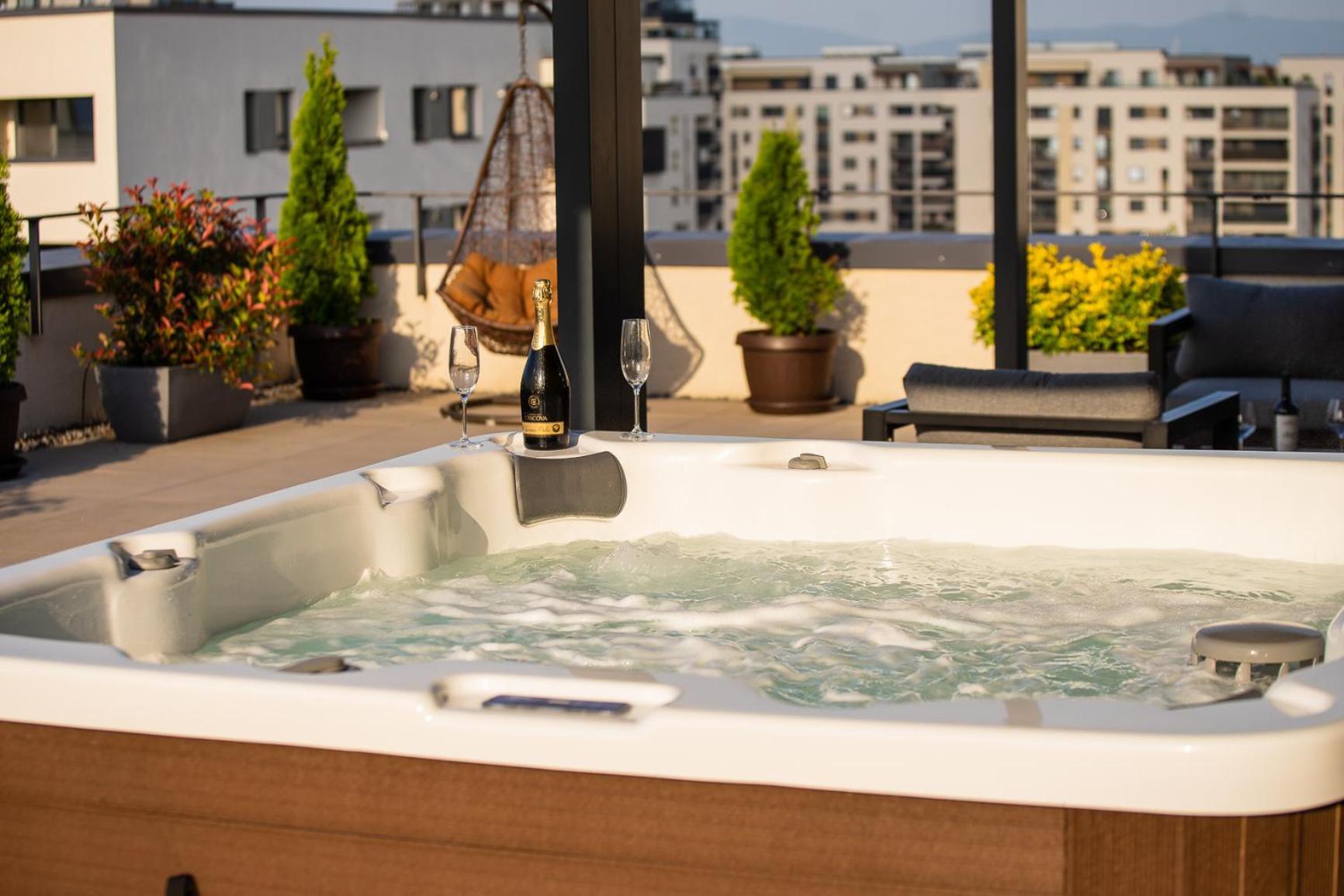 Penthouse Eliza - Coressi Braşov Exteriör bild